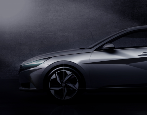 Hyundai pomalu odhaluje zcela nový model Elantra