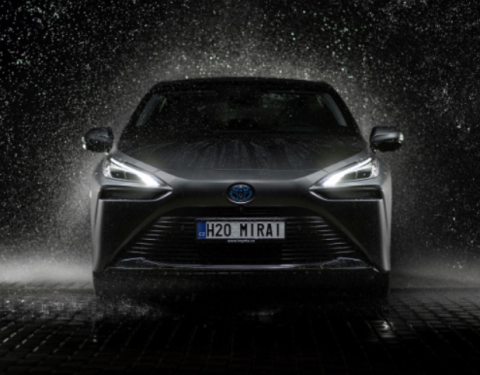 První vodíkový vůz Toyota Mirai přijíždí na český trh