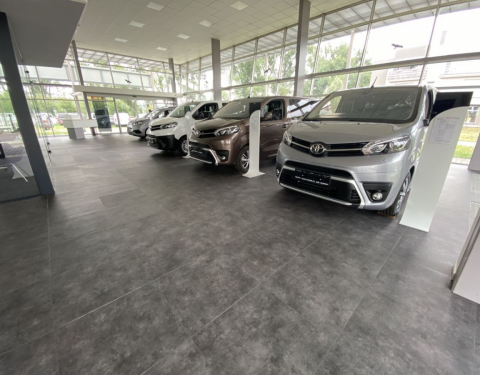 Toyota otevřela showroom pro užitkové vozy