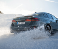 Nové BMW řady 5 a testy vozů pro automatizovaný vývoj nevyžadující přítomnost řidiče v srdci rakouských Alp