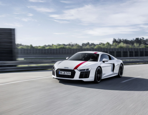 Puristická jízdní dynamika: nové Audi R8 V10 RWS